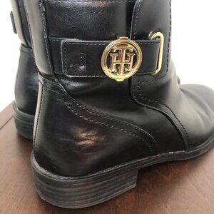 Tommy Hilfiger Rezin 2 Cushioned Insole Logo Ankle Boots Sz. 8